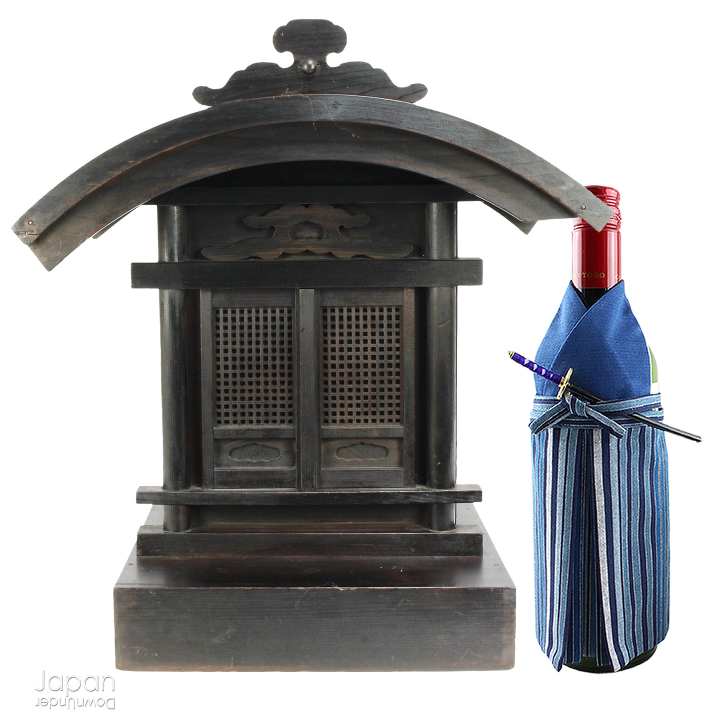 Bring a piece of history into your home with this 1900’s Shinto folk faith shrine, perfect for creating a sacred space on your own kamidana (god shelf) or within your home. This antique religious decor features the lucky gods, Ebisu and Daikoku