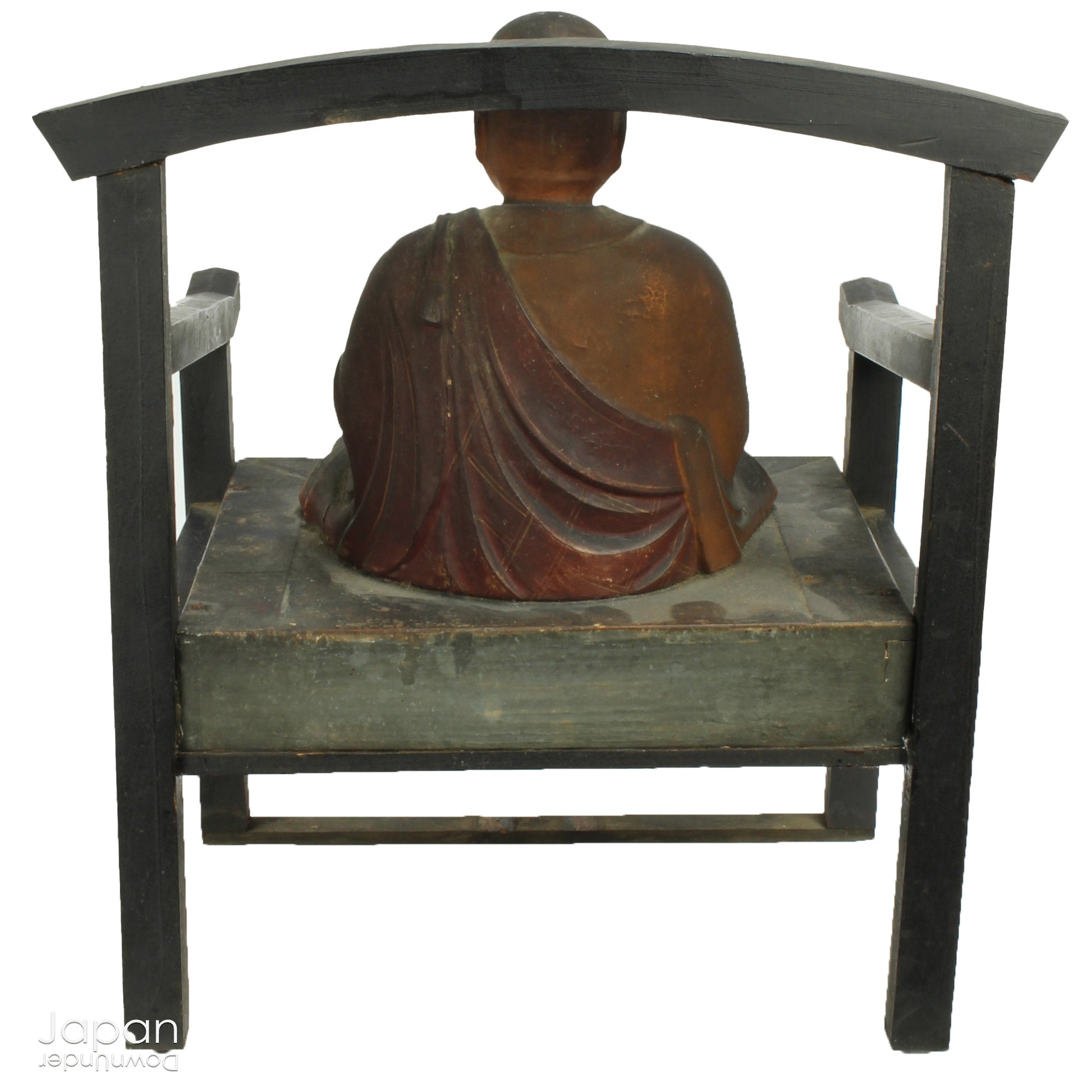 A wonderful piece of history, this large 1800’s wooden Buddhist statue captures Kukai seated in lotus pose, deep in meditation. The statue exudes tranquility and peace, perfect for meditation and mindfulness practices.